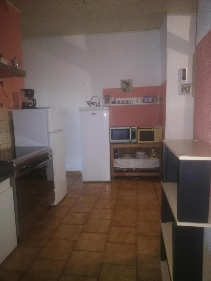 Appartement La Bernardine Au Coeur Du Jura Orgelet Exterior foto